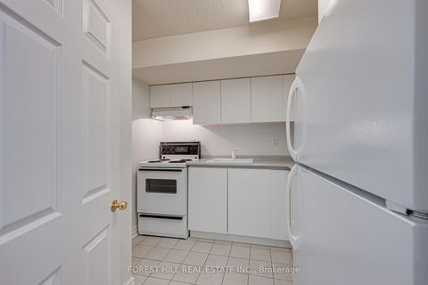 Photo 45 at 211 Franklin Avenue, Yorkhill, Vaughan