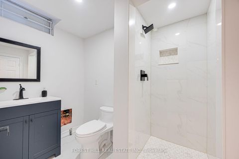 Photo 46 at 211 Franklin Avenue, Yorkhill, Vaughan