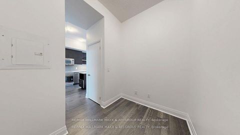 Photo 30 at 617 - 399 Spring Garden Avenue, Willowdale East, Toronto
