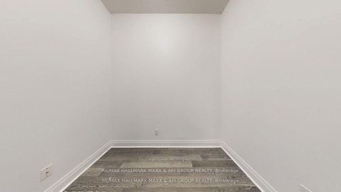 Photo 31 at 617 - 399 Spring Garden Avenue, Willowdale East, Toronto