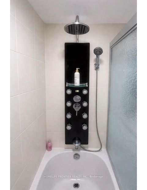 Photo 14 at 509 - 20 North Park Road, Beverley Glen, Vaughan