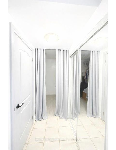 Photo 16 at 509 - 20 North Park Road, Beverley Glen, Vaughan