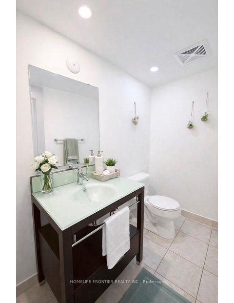 Photo 17 at 509 - 20 North Park Road, Beverley Glen, Vaughan