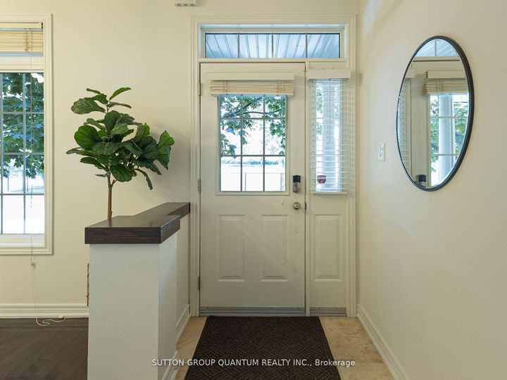 Photo 2 at 50 Rosewood Avenue, Port Credit, Mississauga