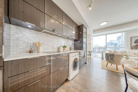 Photo 6 at 3006 - 318 Richmond Street W, Waterfront Communities C1, Toronto