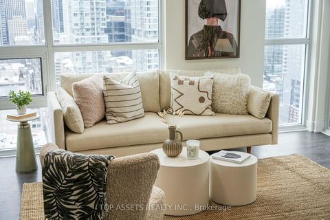 Photo 13 at 3006 - 318 Richmond Street W, Waterfront Communities C1, Toronto