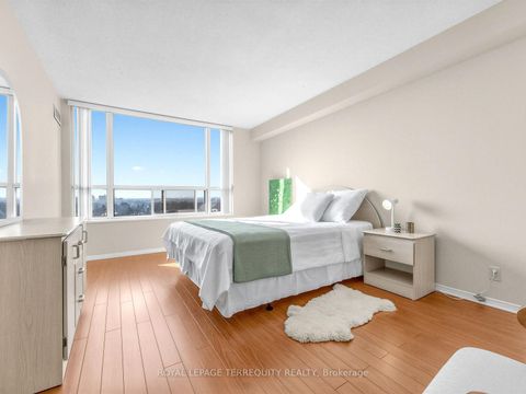 Photo 14 at 1708 - 100 Upper Madison Avenue, Westgate, Toronto