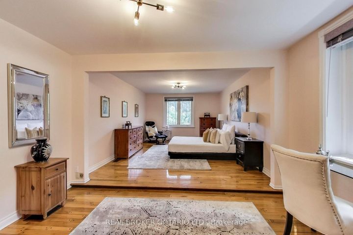 Photo 14 at 48 Silvergrove Road, Windfields, Toronto