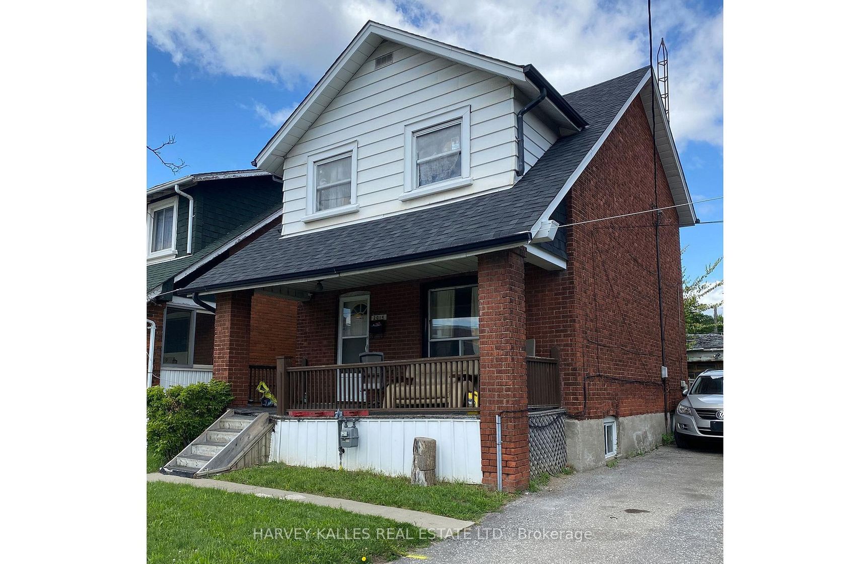 2014 Lawrence Avenue W, Weston, Toronto 