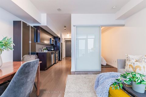 Photo 3 at 2012 - 105 The Queensway Avenue, Swansea, Toronto