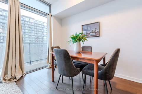 Photo 4 at 2012 - 105 The Queensway Avenue, Swansea, Toronto