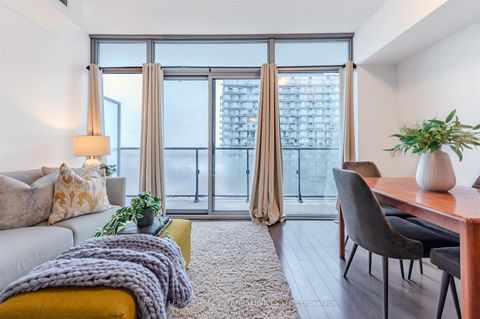 Photo 7 at 2012 - 105 The Queensway Avenue, Swansea, Toronto