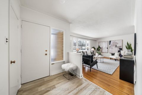 Photo 3 at 211 Newton Drive, Newtonbrook East, Toronto