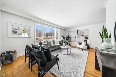 Photo 5 at 211 Newton Drive, Newtonbrook East, Toronto