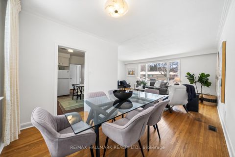 Photo 9 at 211 Newton Drive, Newtonbrook East, Toronto