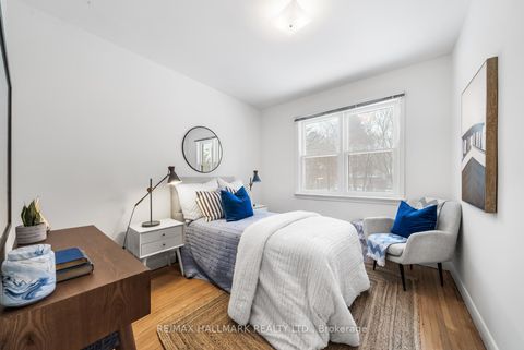 Photo 17 at 211 Newton Drive, Newtonbrook East, Toronto