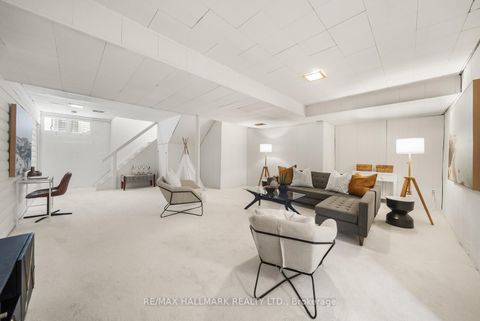 Photo 25 at 211 Newton Drive, Newtonbrook East, Toronto