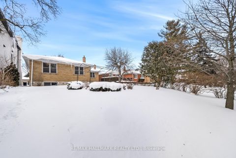 Photo 30 at 211 Newton Drive, Newtonbrook East, Toronto