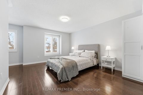 Photo 12 at 58 Martini Drive, Rouge Woods, Richmond Hill