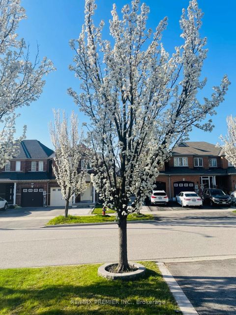 Photo 25 at 58 Martini Drive, Rouge Woods, Richmond Hill