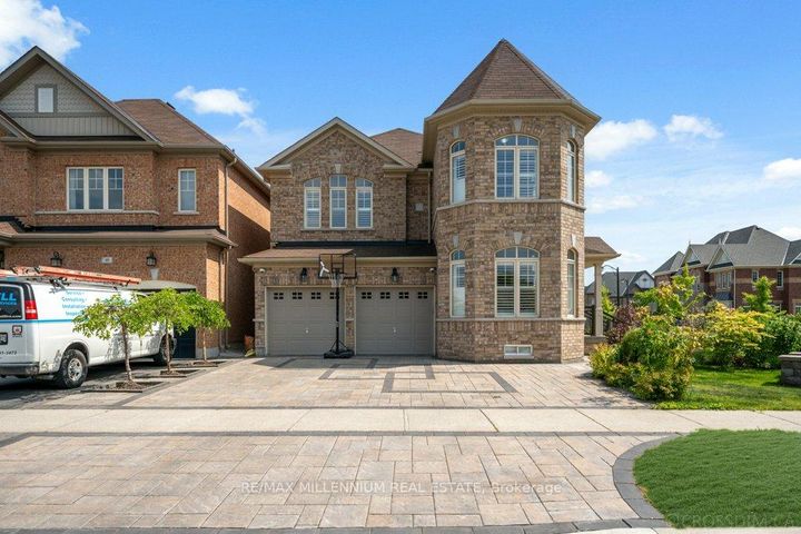 Photo 1 at 51 Kincardine Street, Kleinburg, Vaughan