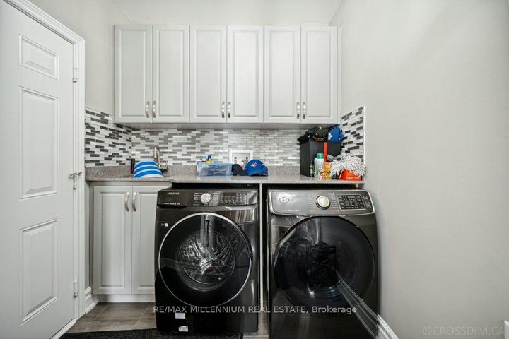 Photo 23 at 51 Kincardine Street, Kleinburg, Vaughan