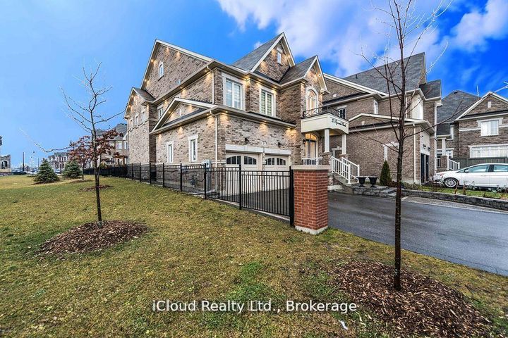 Photo 1 at 27 Tysonville Circle, Northwest Brampton, Brampton