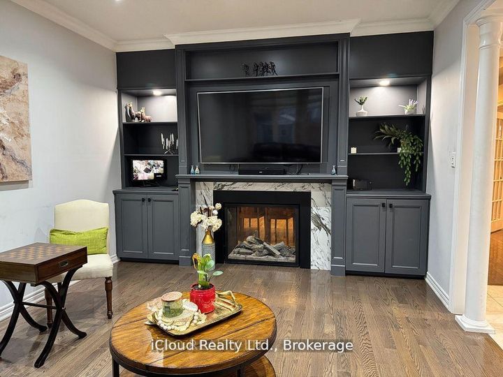 Photo 17 at 27 Tysonville Circle, Northwest Brampton, Brampton