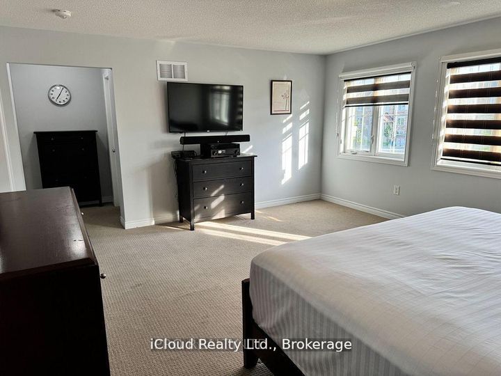 Photo 23 at 27 Tysonville Circle, Northwest Brampton, Brampton