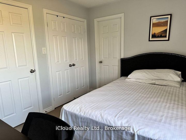 Photo 38 at 27 Tysonville Circle, Northwest Brampton, Brampton