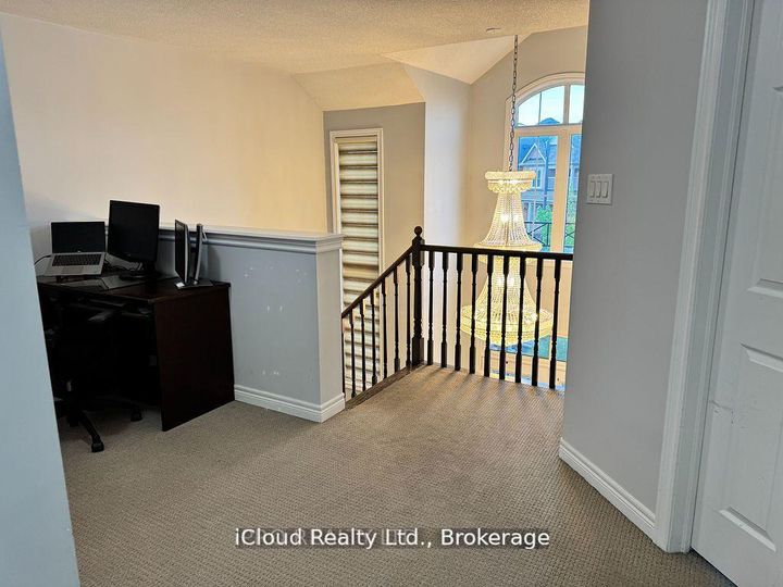 Photo 40 at 27 Tysonville Circle, Northwest Brampton, Brampton