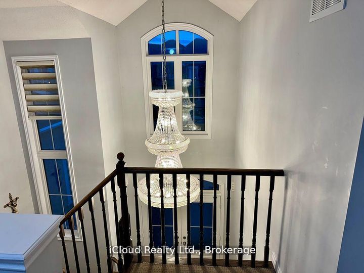 Photo 41 at 27 Tysonville Circle, Northwest Brampton, Brampton