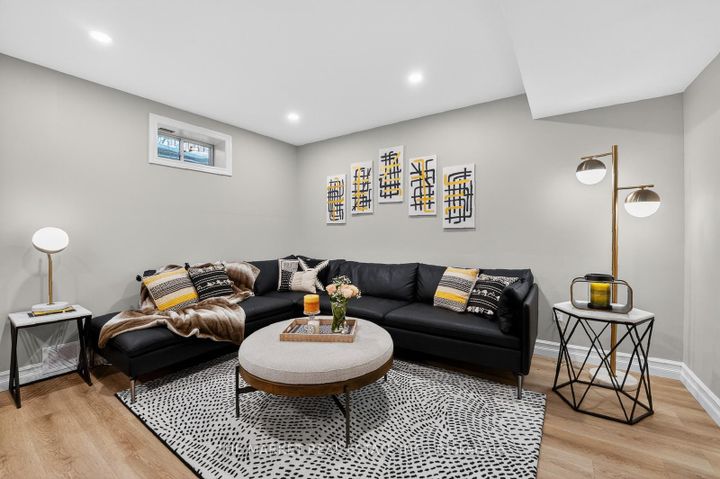 Photo 29 at 19 - 2920 Headon Forest Drive, Headon, Burlington