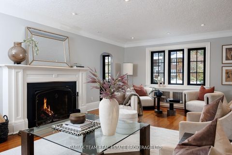 Photo 3 at 35 Baby Point Crescent, Lambton Baby Point, Toronto