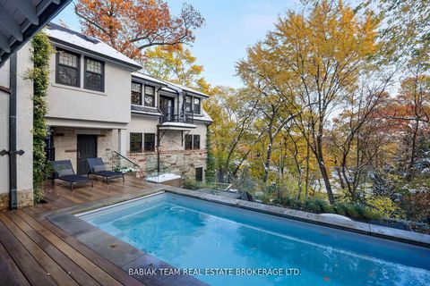 Photo 46 at 35 Baby Point Crescent, Lambton Baby Point, Toronto