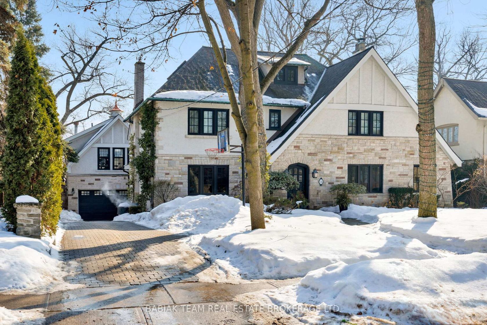 35 Baby Point Crescent, Lambton Baby Point, Toronto 