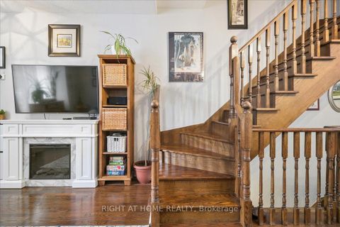 Photo 5 at TH 2 - 101 The Queensway, Swansea, Toronto