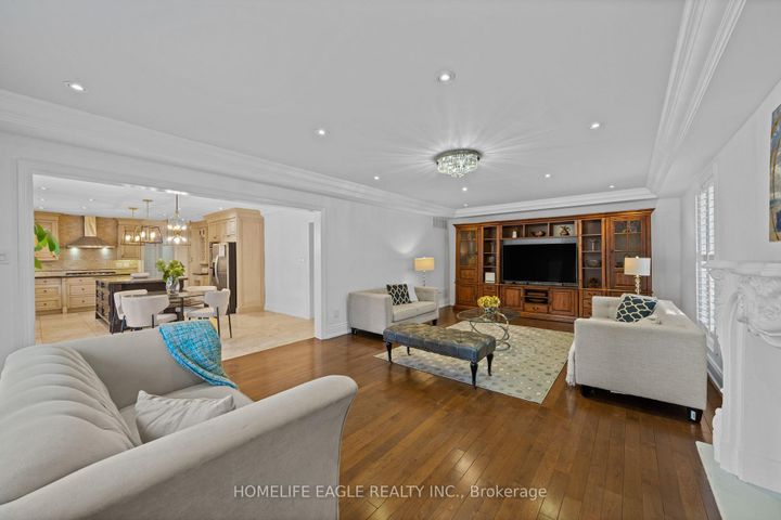 Photo 6 at 27 Dorwood Court, Islington Woods, Vaughan