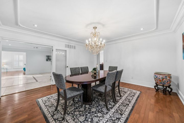 Photo 9 at 27 Dorwood Court, Islington Woods, Vaughan