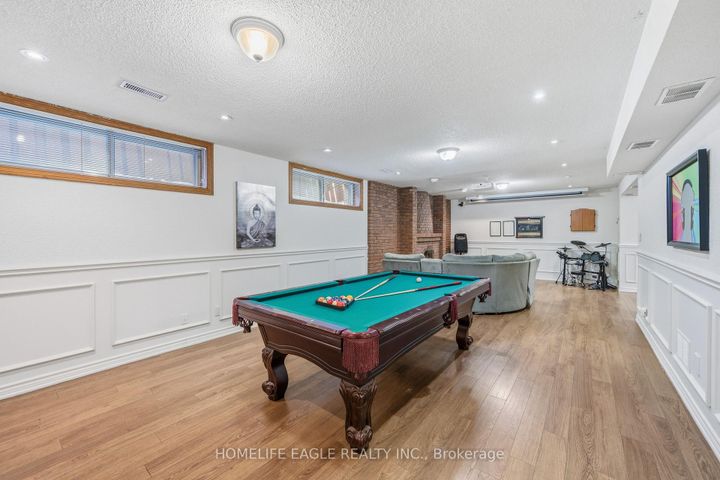 Photo 21 at 27 Dorwood Court, Islington Woods, Vaughan