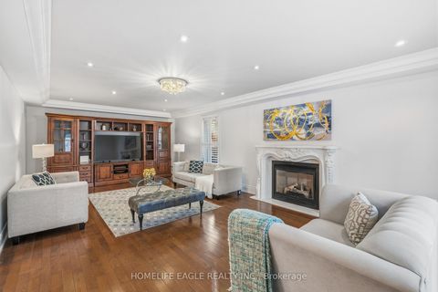 Photo 7 at 27 Dorwood Court, Islington Woods, Vaughan