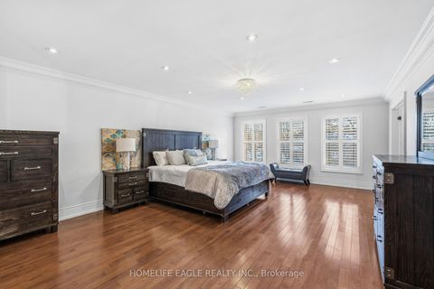 Photo 11 at 27 Dorwood Court, Islington Woods, Vaughan