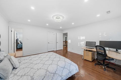 Photo 16 at 27 Dorwood Court, Islington Woods, Vaughan