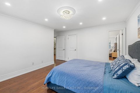 Photo 18 at 27 Dorwood Court, Islington Woods, Vaughan