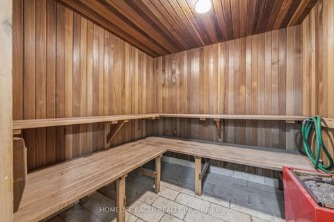 Photo 24 at 27 Dorwood Court, Islington Woods, Vaughan