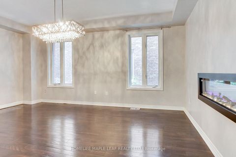 Photo 13 at 2180 Dawson Crescent, Alcona, Innisfil