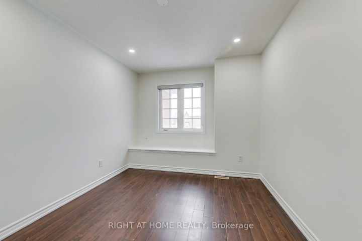 Photo 25 at 15 Eagle Trace Drive, Wellington, Brampton