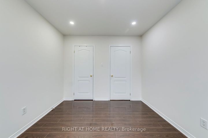 Photo 29 at 15 Eagle Trace Drive, Wellington, Brampton