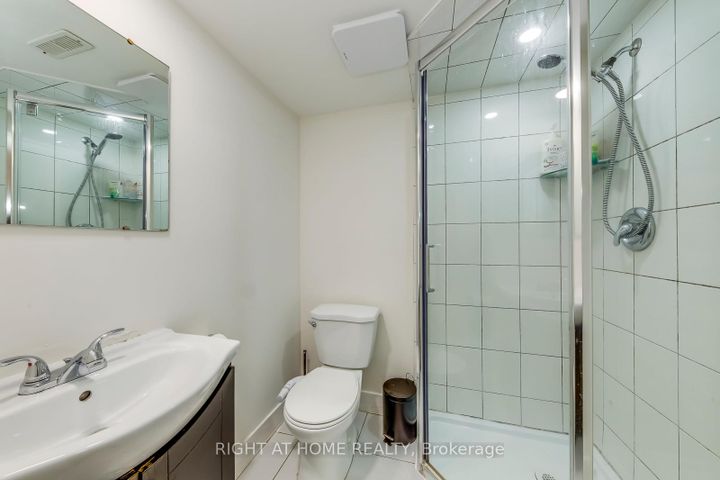 Photo 42 at 15 Eagle Trace Drive, Wellington, Brampton