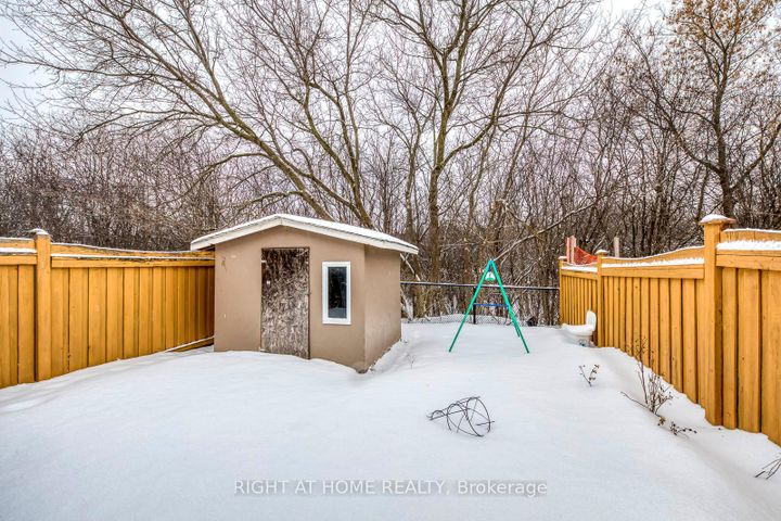 Photo 46 at 15 Eagle Trace Drive, Wellington, Brampton